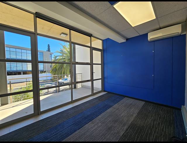 358M² OFFICE TO LET IN BRYANSTON